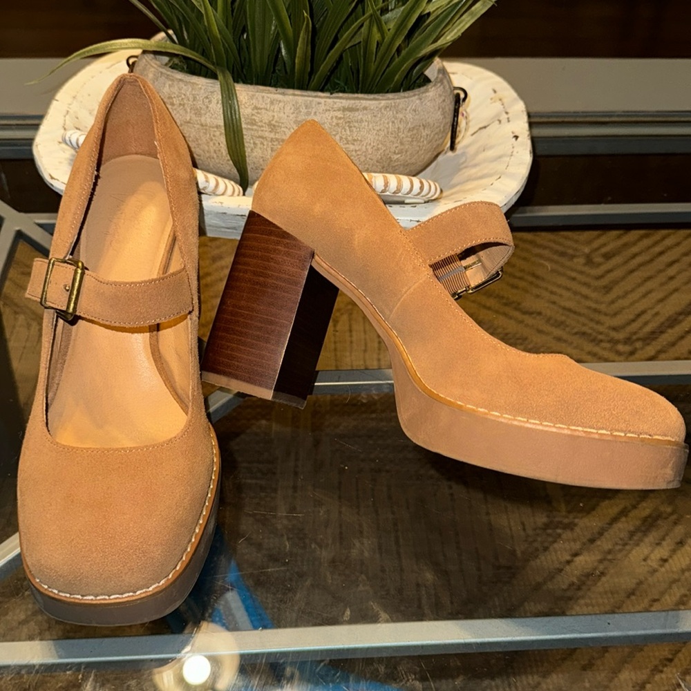 Crown Vintage Khelani Mary Jane Tan Suede Shoes